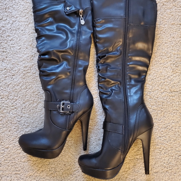 (SOLD) Black Leather Boots - Picture 2 of 3